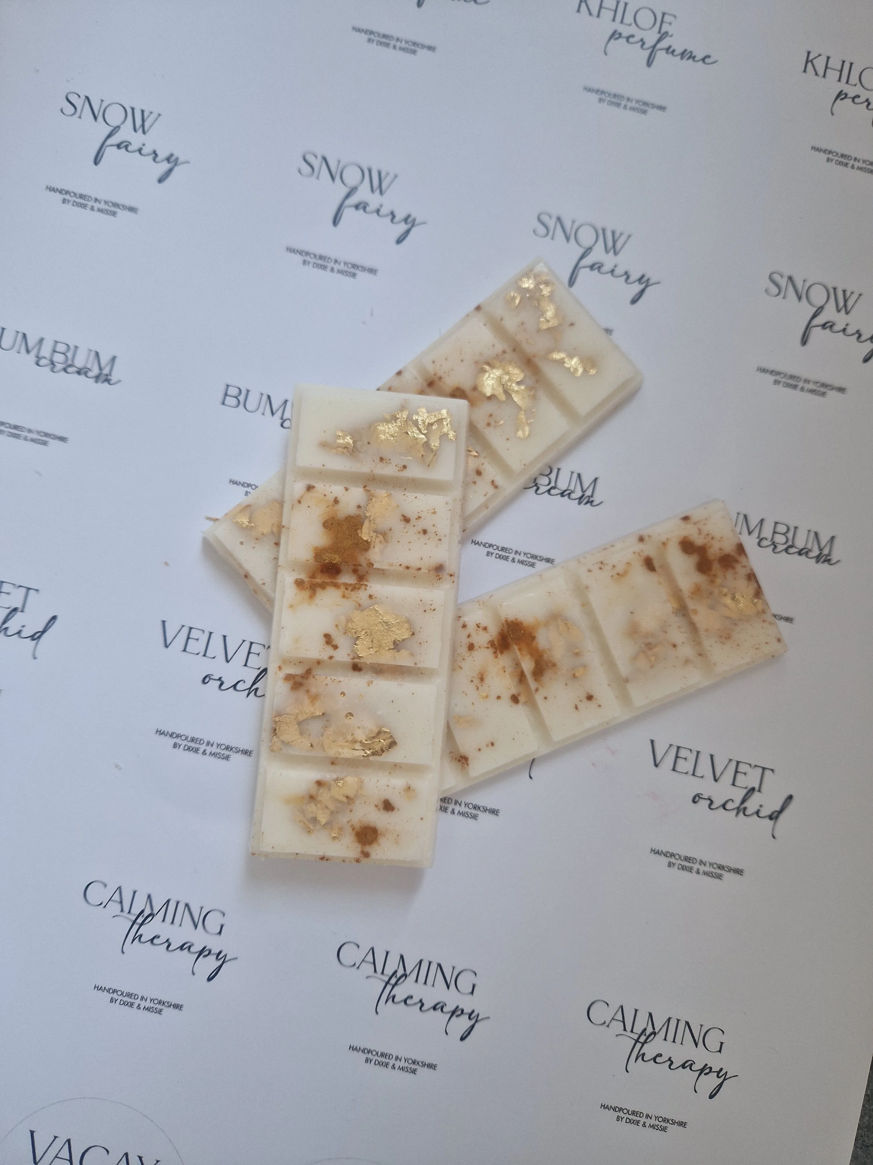 Frosted Eucalyptus Plus Odouraze Wax Melt Snap Bar, Laundry Dupe Simmering Granules and Carpet Freshener, Strong Scented Home Wax