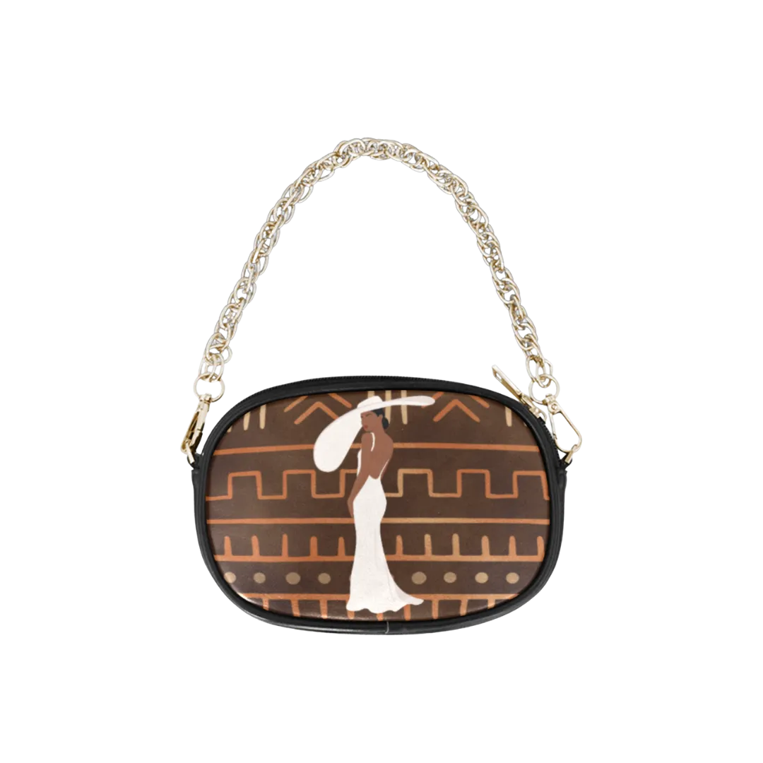 Lady in White Chain Purse
