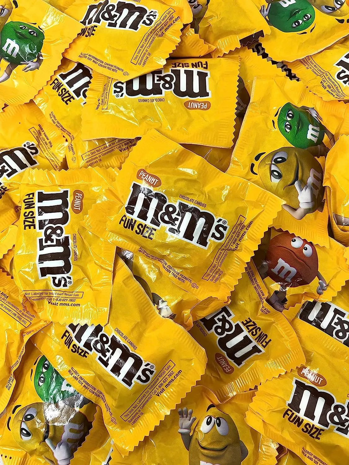 M&M's Peanut Chocolate Fun Size Packs American Candy In A Variety Of Fun Colors Bulk Party Mix 1.5 Lbs. (24 Oz)