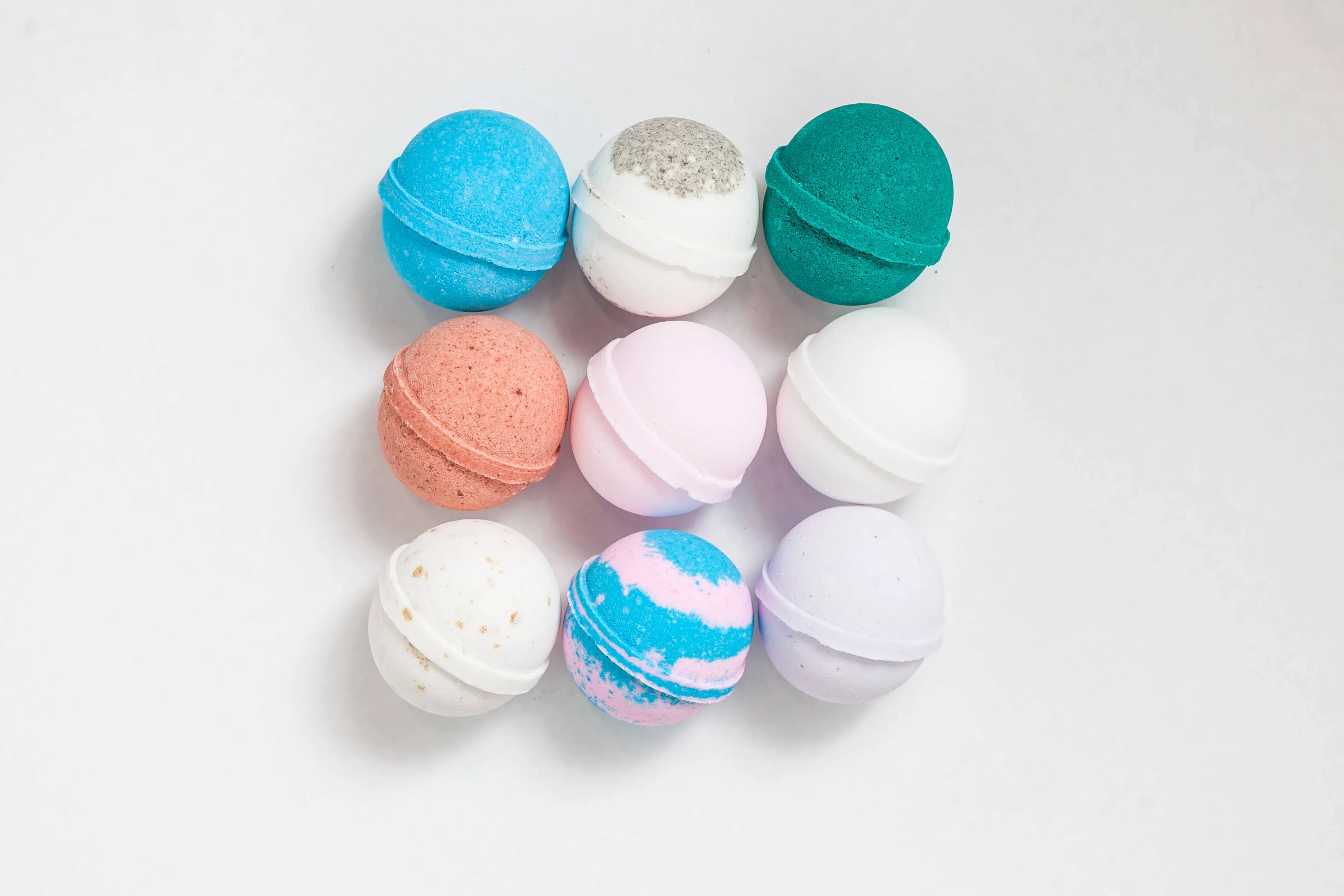 Old Whaling Company Oatmeal Milk & Honey Bath Bomb