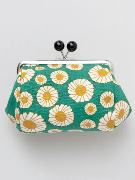 Retro Eastern Europe Motif GAMAGUCHI Clasp Pouch