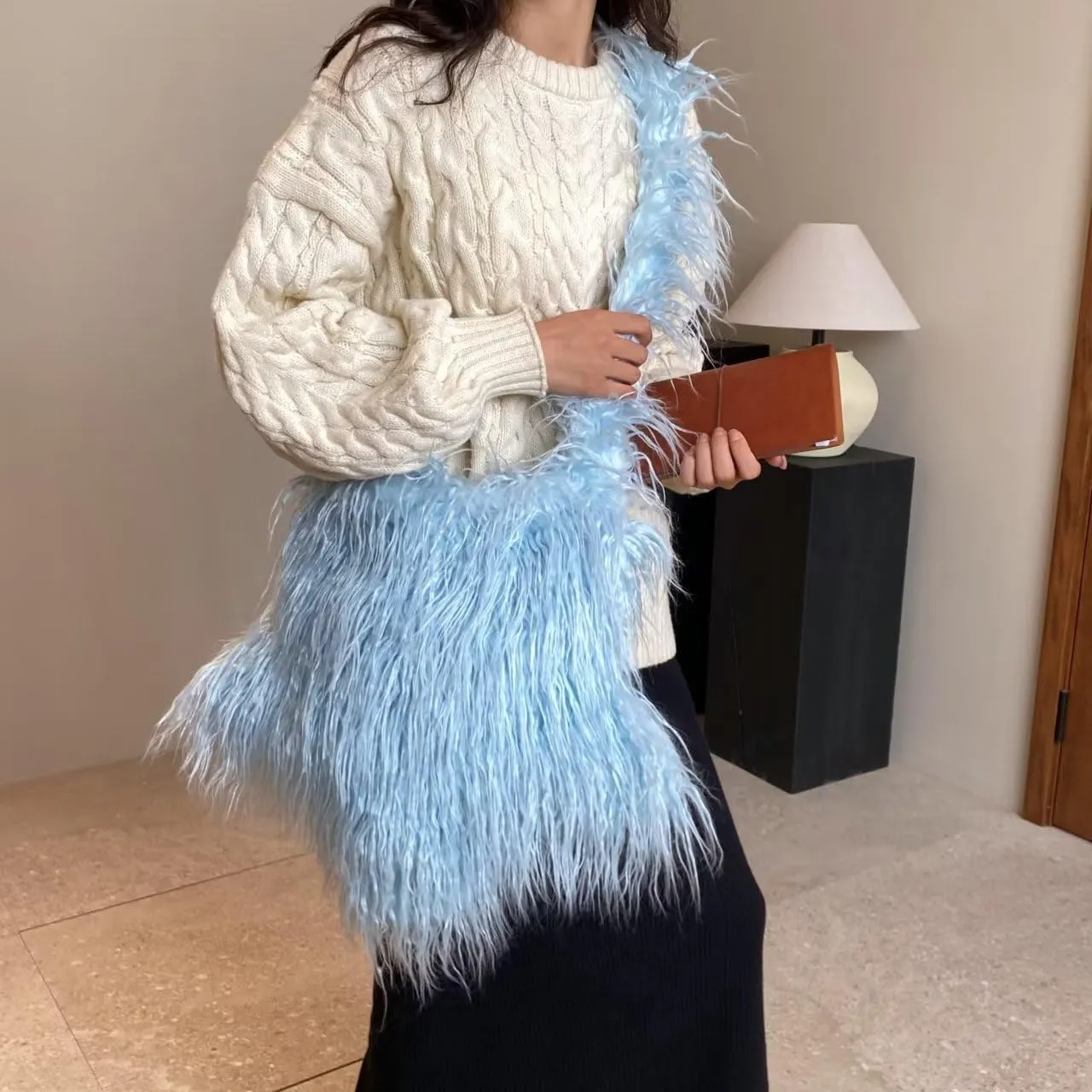 Y2K Furry Purse Star Shaped Heart-shaped Shoulder Bag Faux Fur Pentagram Handbag Fluffy Tote Plush Bag for Women