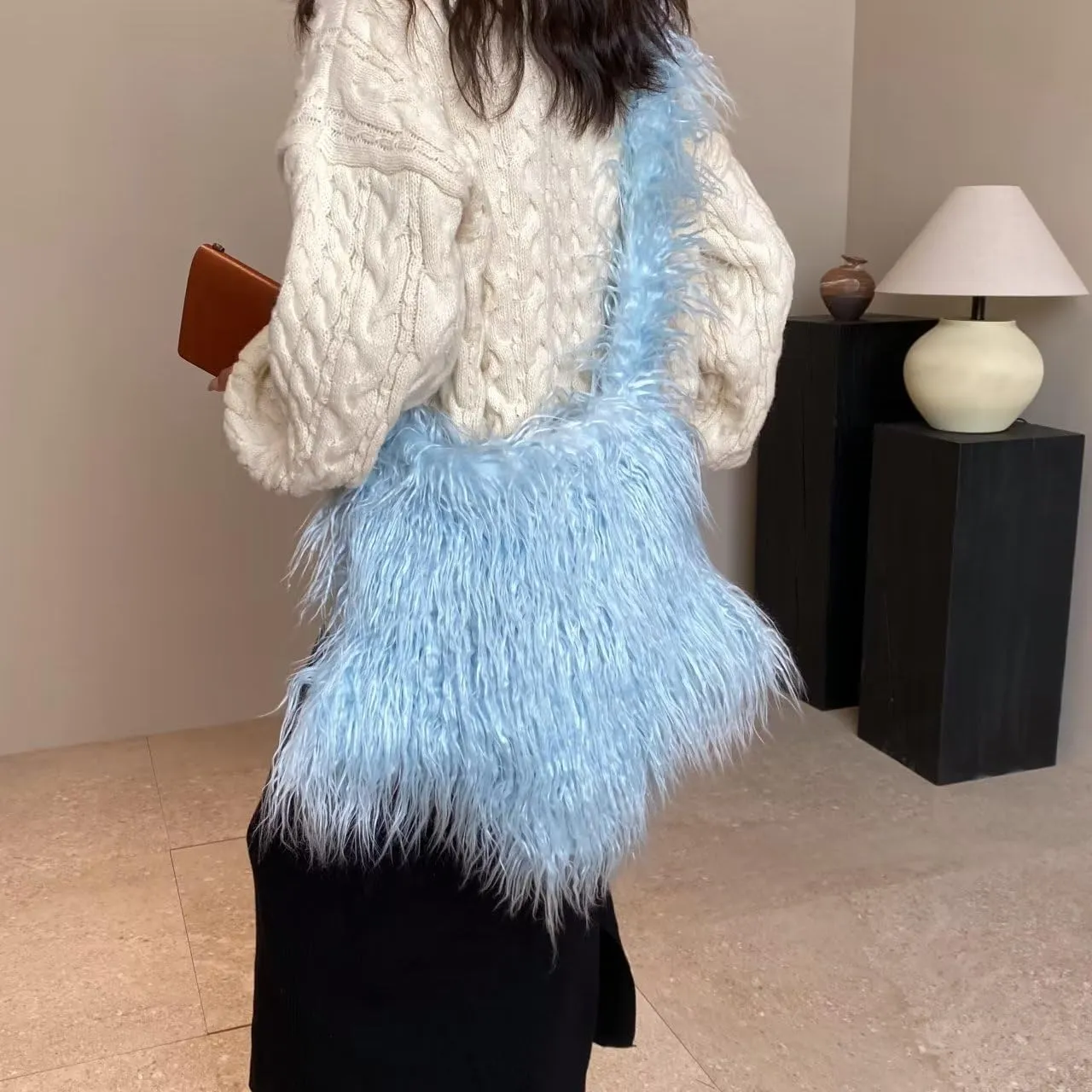 Y2K Furry Purse Star Shaped Heart-shaped Shoulder Bag Faux Fur Pentagram Handbag Fluffy Tote Plush Bag for Women